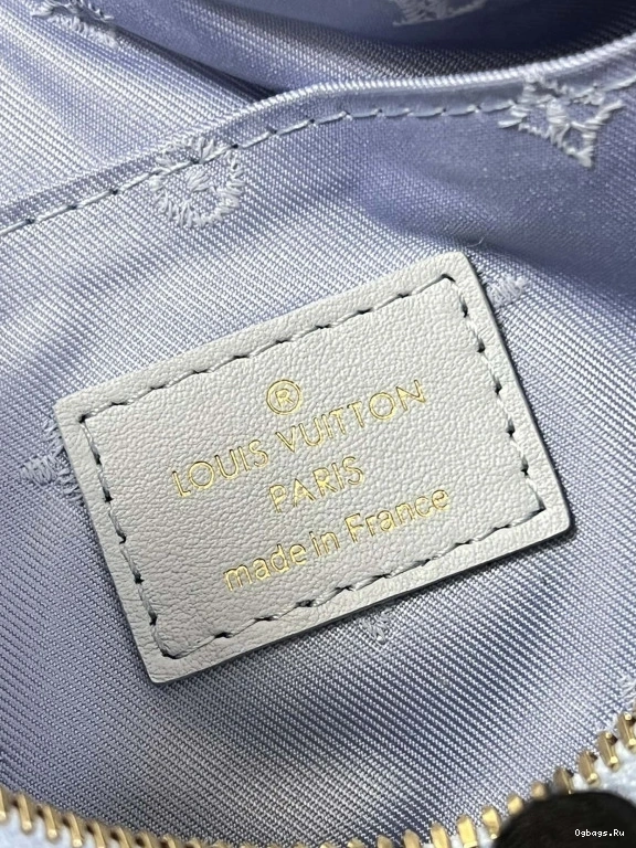 MOON LOUIS OVER THE VUITTON 0311